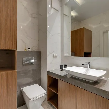 Nadmorski Dwor Z Tarasem By Grand Apartmán *